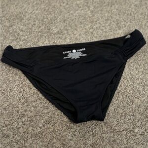 black stretch bikini bottoms!